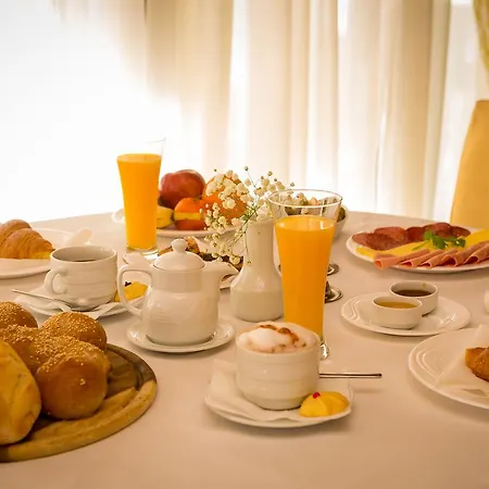 Colosseo & Отель Шкодер