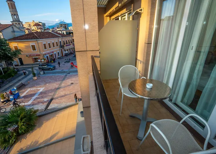 Colosseo & 호텔 Shkodër